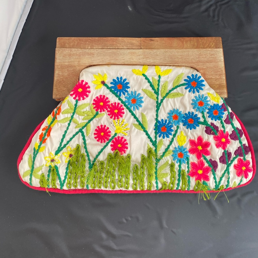 Chloe and Lex clutch purse with spring colors